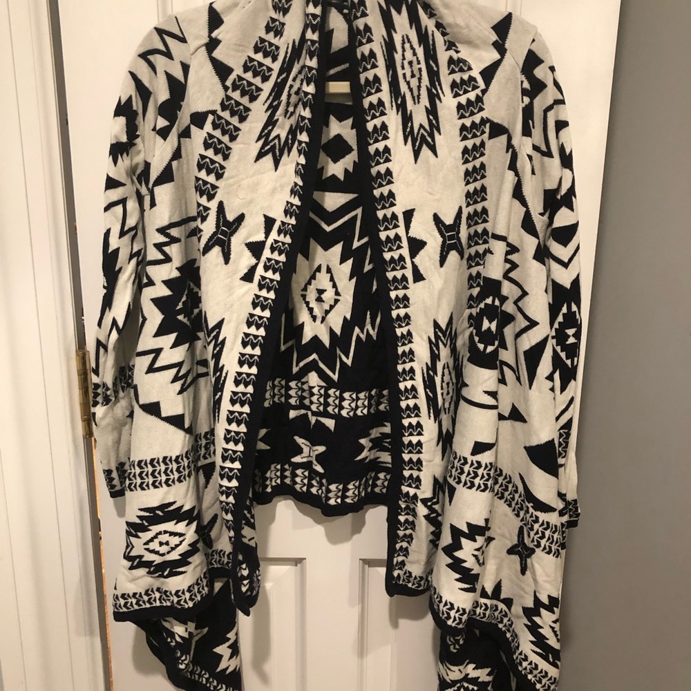 Asymmetrical sweater by H&M.